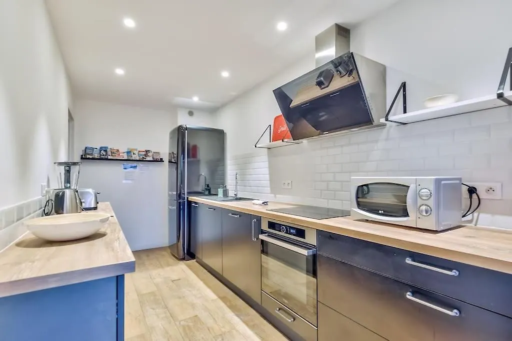 Lovely 2Br Flat With Terrace And Parking Near The Beach Cannes Apartamento